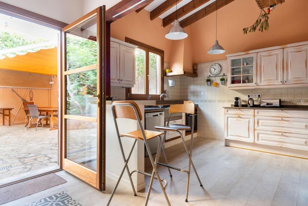 Es Llimoner - Charming House In Hébergement de vacances *